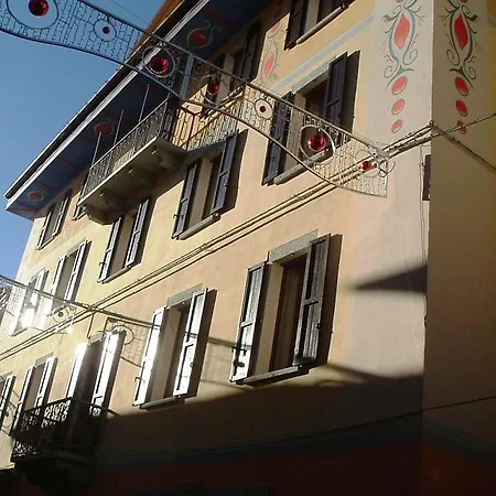 아파트호텔 Acero Rosso 3*