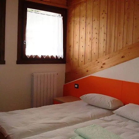 Apartahotel Acero Rosso Ponte Di Legno